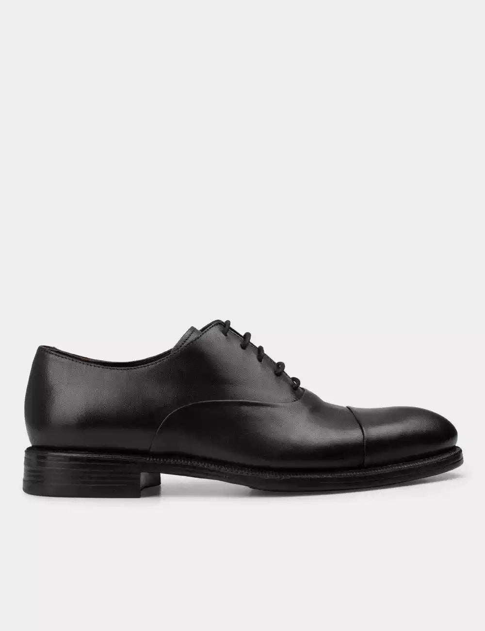 Galvare Oxford Classique – Chaussures en Cuir Véritable (Noir, Marron, Bleu Marine, Camel)