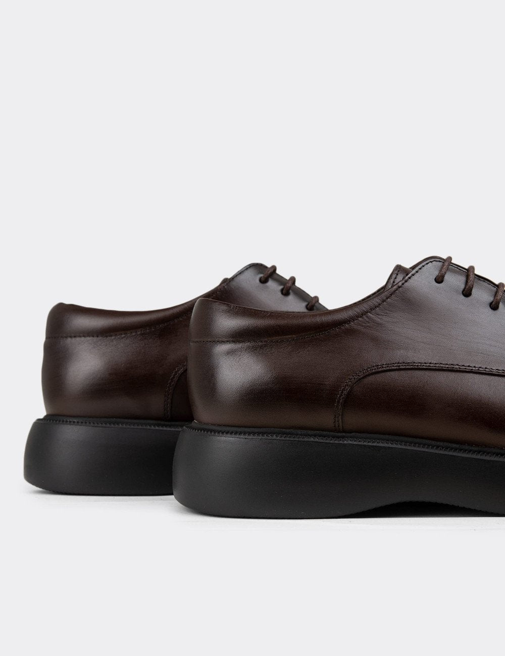 Galvare Urban – Chaussures Casual en Cuir Véritable (Noir et marron)