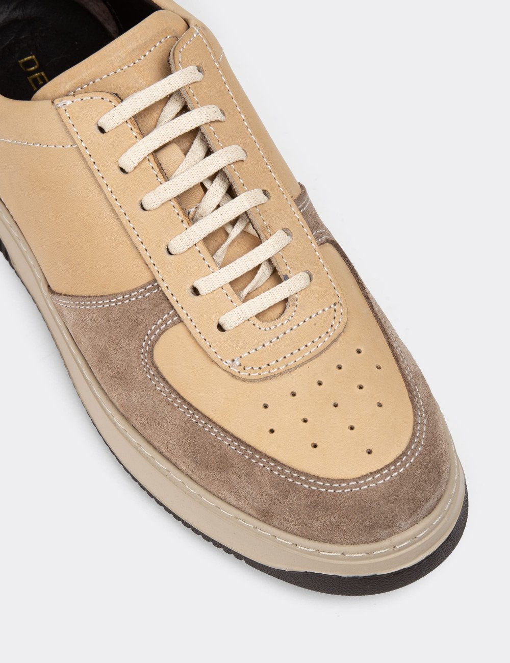 Galvare Sneakers – Baskets Homme en Cuir Véritable (Couleur Vison)