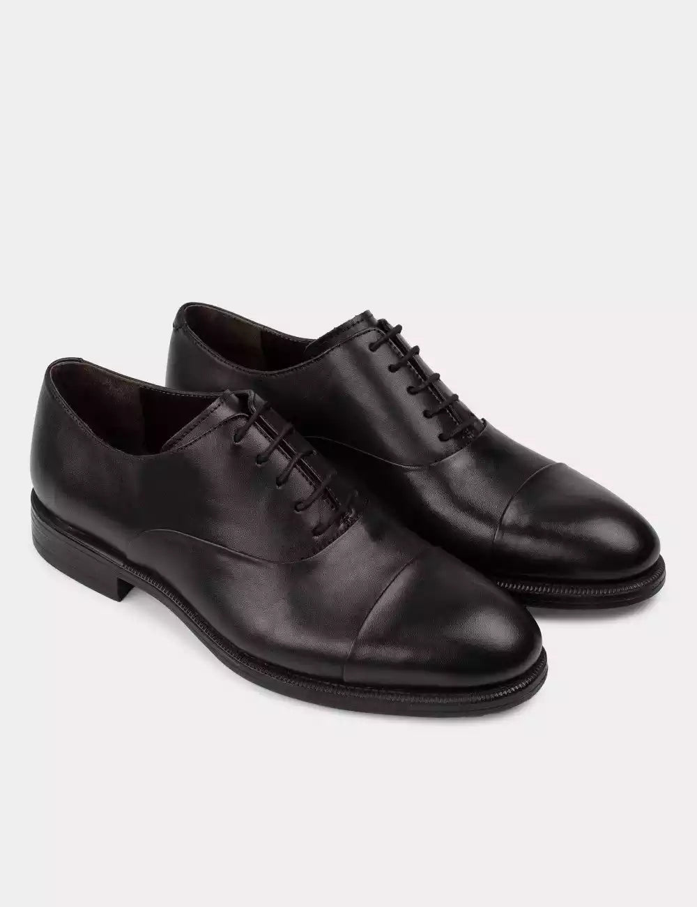 Galvare Oxford Classique – Chaussures en Cuir Véritable (Noir, Marron, Bleu Marine, Camel)