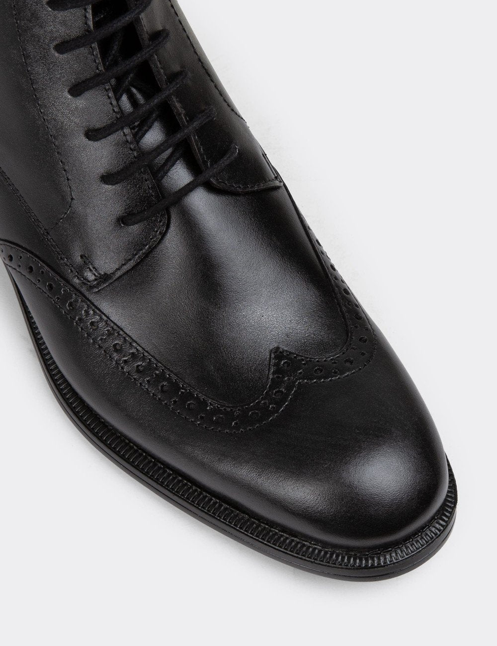 Bottes Galvare en Cuir Naturel avec Fermeture Éclair – Hiver Élégant
