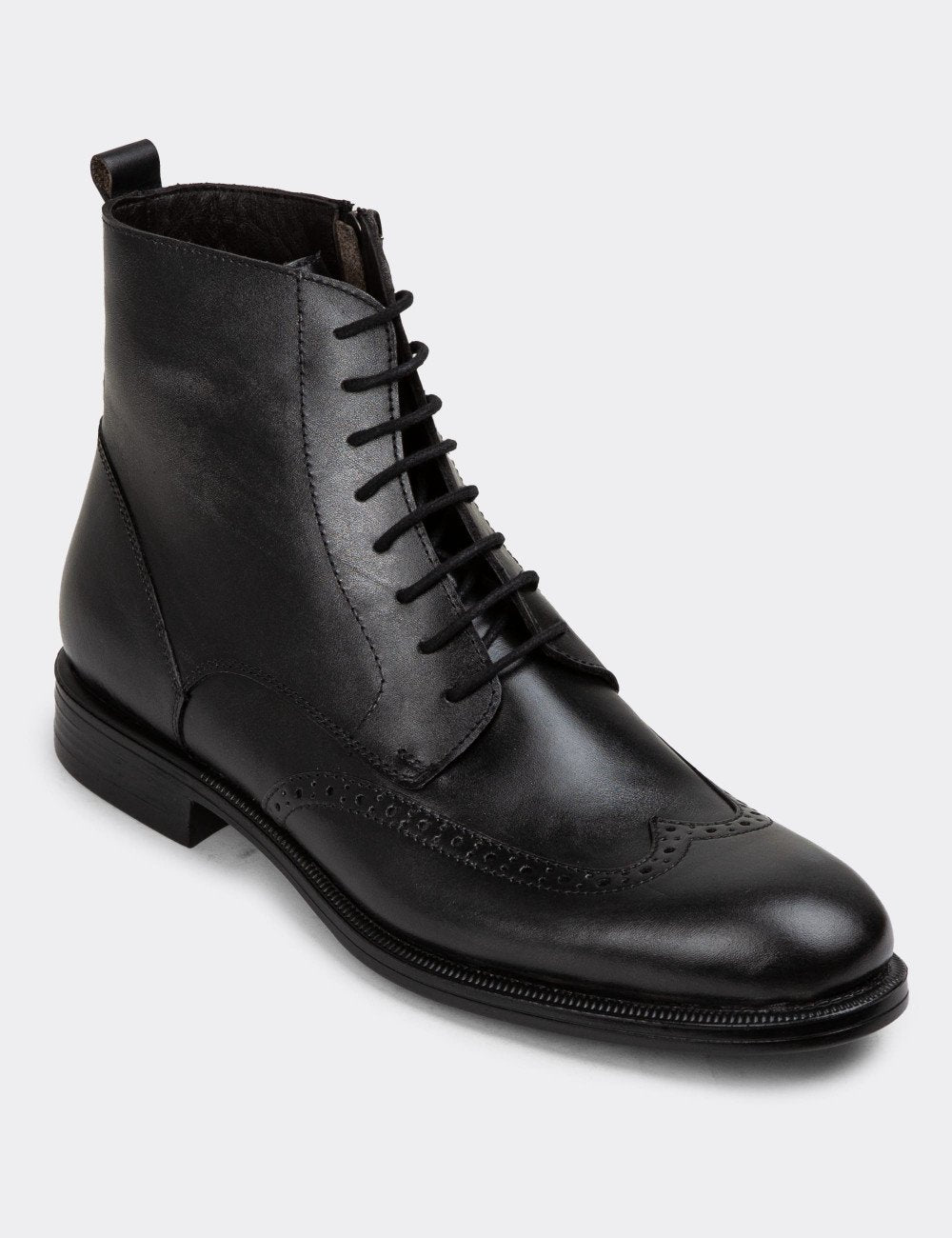 Bottes Galvare en Cuir Naturel avec Fermeture Éclair – Hiver Élégant