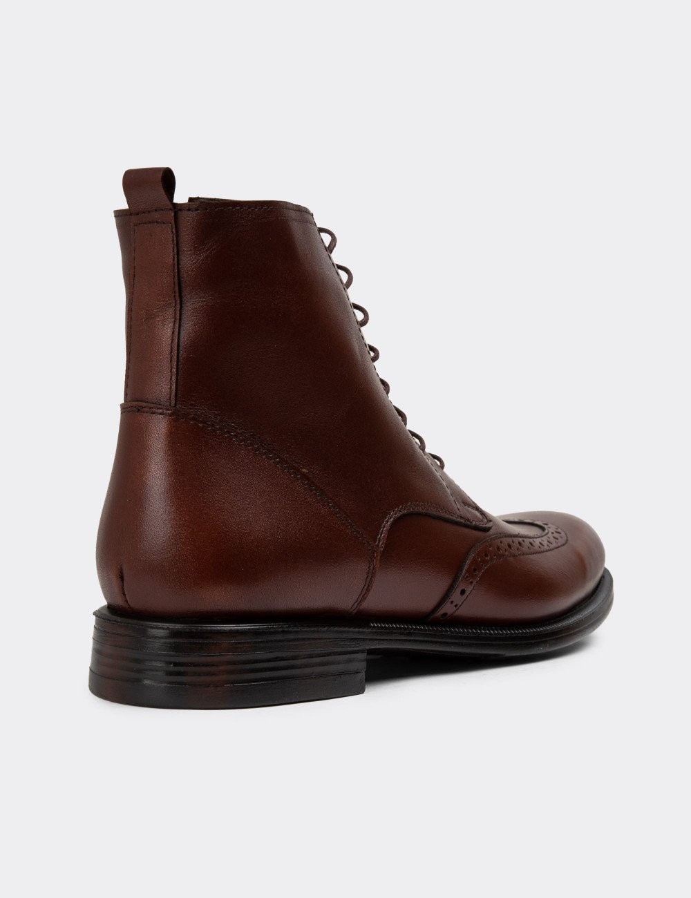 Bottes Galvare en Cuir Naturel avec Fermeture Éclair – Hiver Élégant