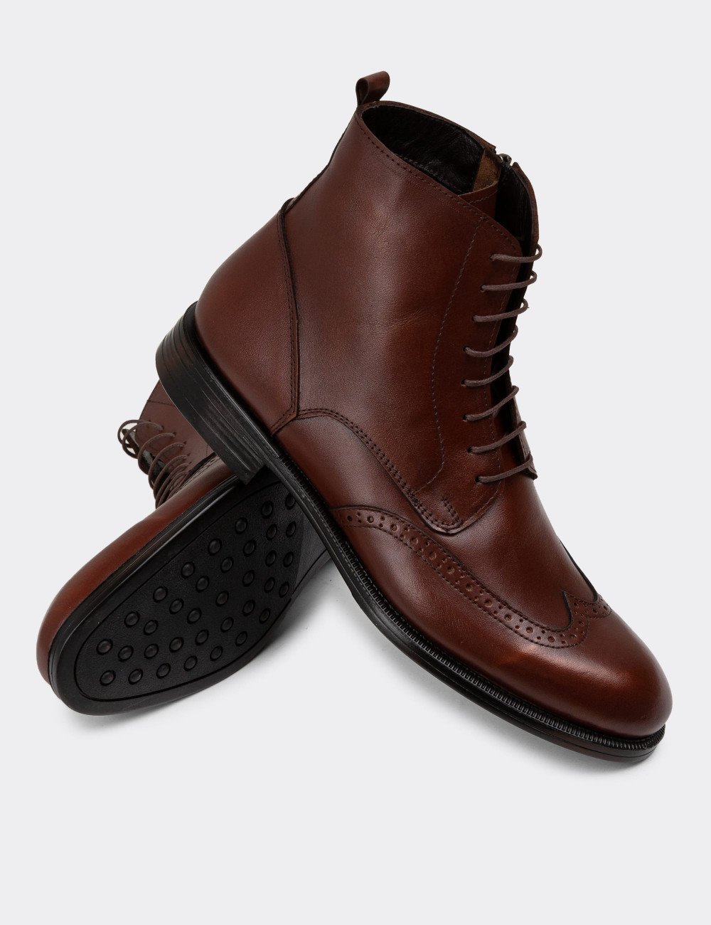 Bottes Galvare en Cuir Naturel avec Fermeture Éclair – Hiver Élégant