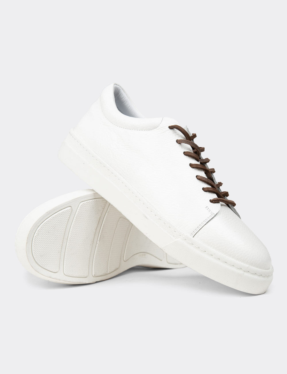 Galvare – Baskets Homme en Cuir Véritable (Noir ou Blanc)