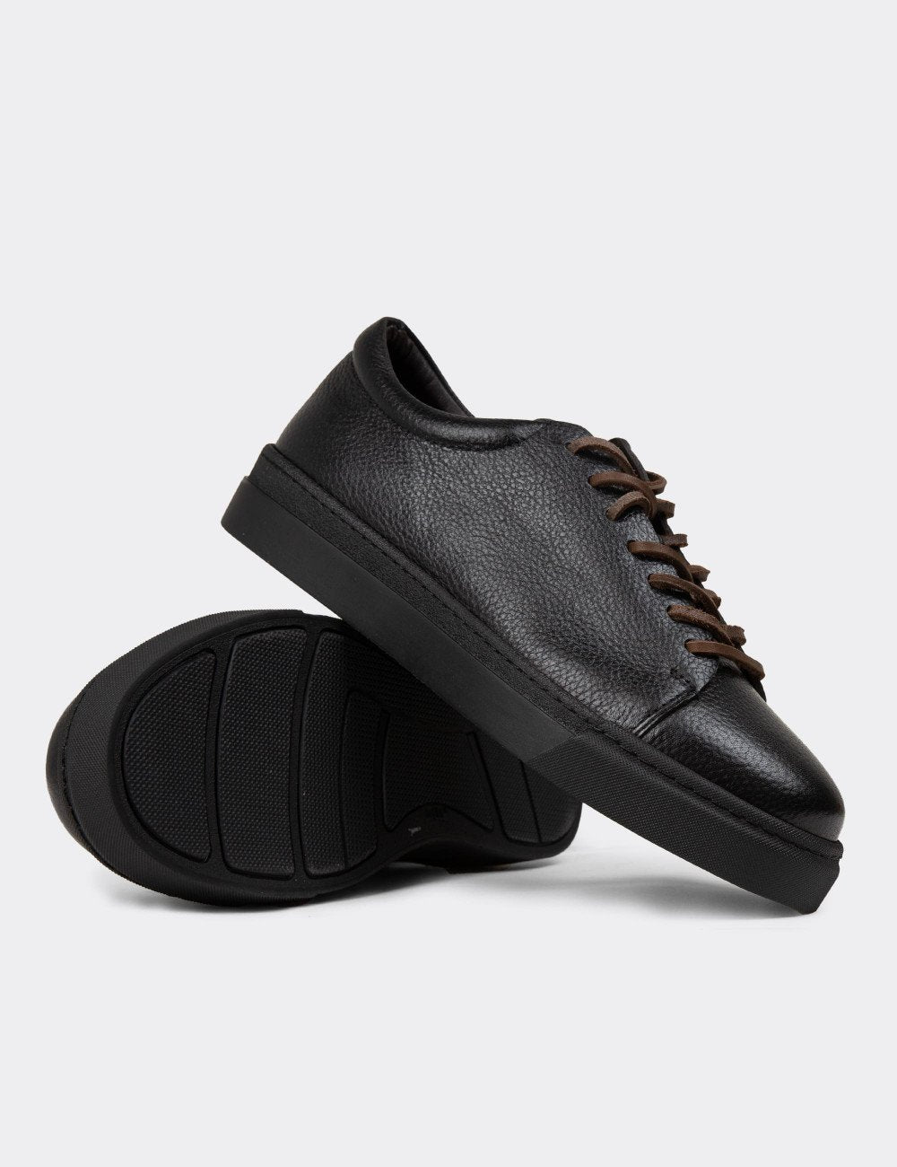 Galvare – Baskets Homme en Cuir Véritable (Noir ou Blanc)